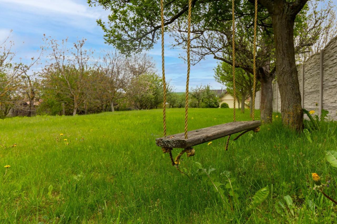 Apartmanovy Dum Vilémovice Esterno foto