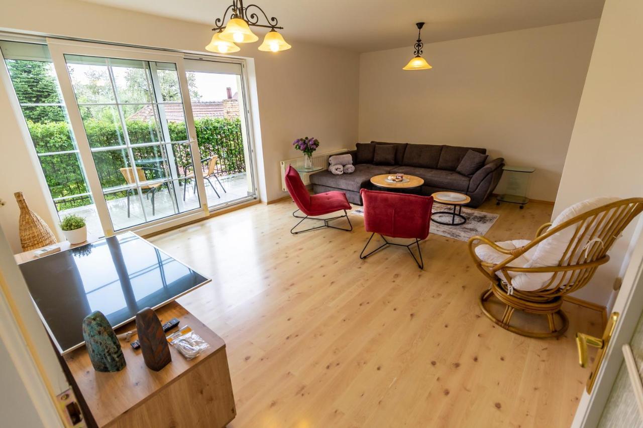 Apartmanovy Dum Vilémovice Esterno foto