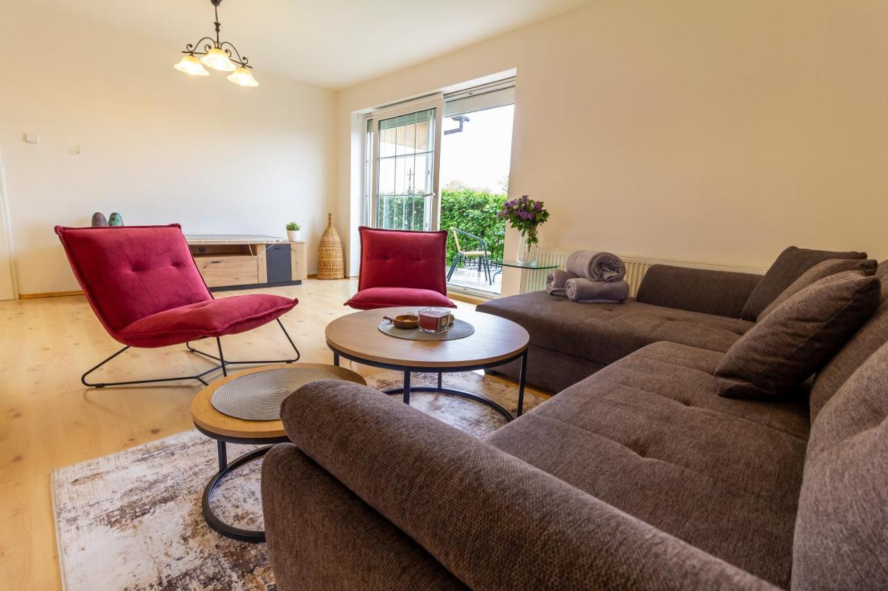 Apartmanovy Dum Vilémovice Esterno foto