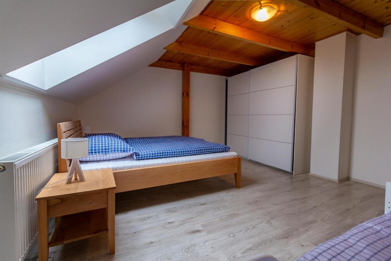 Apartmanovy Dum Vilémovice Esterno foto