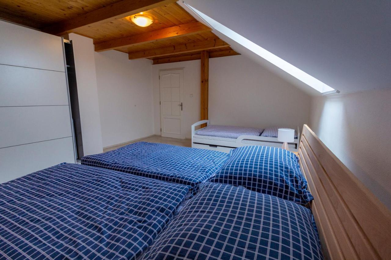 Apartmanovy Dum Vilémovice Esterno foto