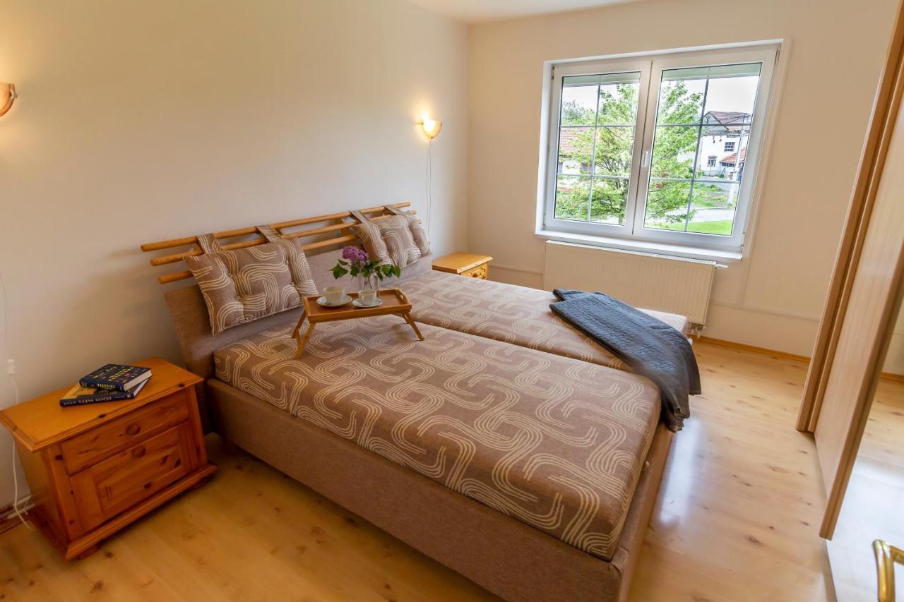 Apartmanovy Dum Vilémovice Esterno foto