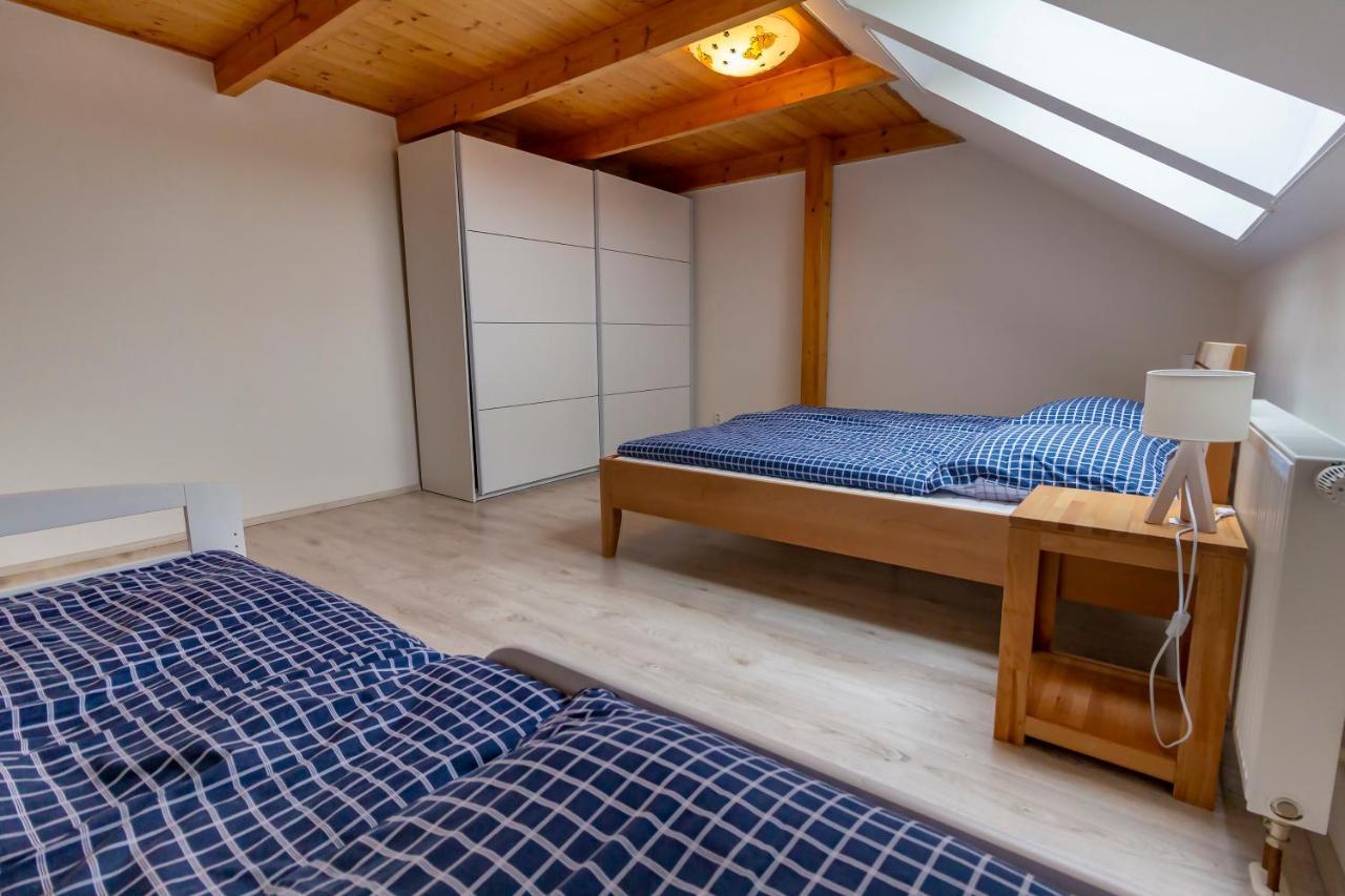 Apartmanovy Dum Vilémovice Esterno foto
