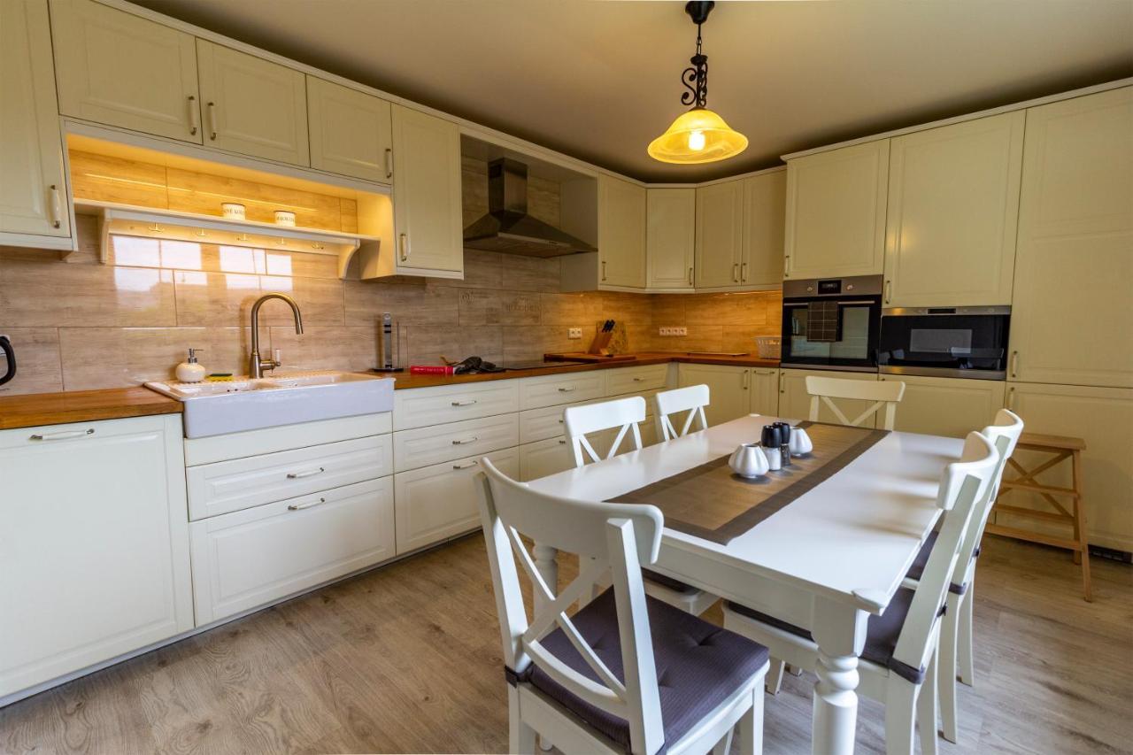 Apartmanovy Dum Vilémovice Esterno foto